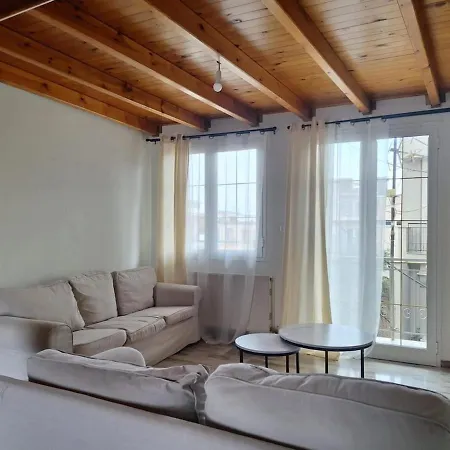 Georgia's Family House - Kalamata Centre סלוניקי