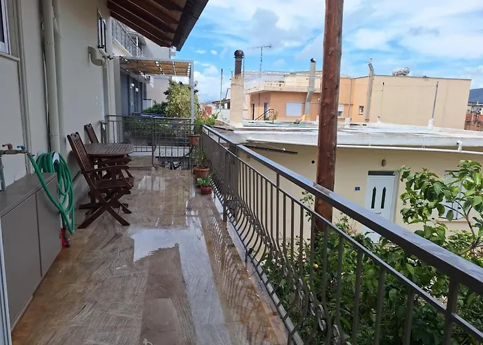 Georgia's Family House - Kalamata Centre Selanik