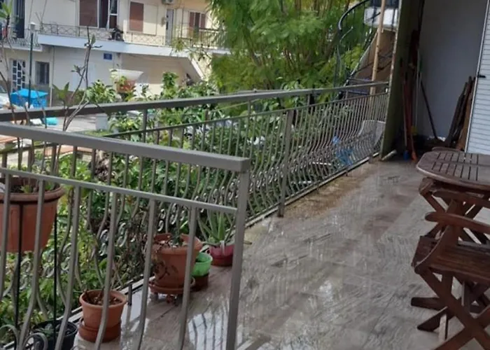 Georgia's Family House - Kalamata Centre 公寓 *
