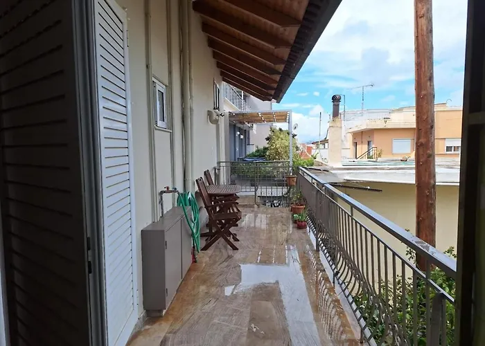 Georgia's Family House - Kalamata Centre 公寓